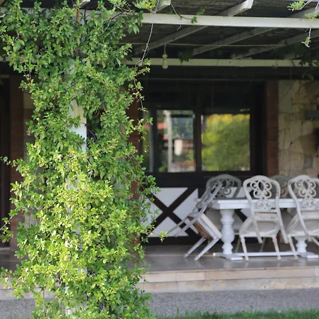 Emirsoy Harasi 3* Bademler